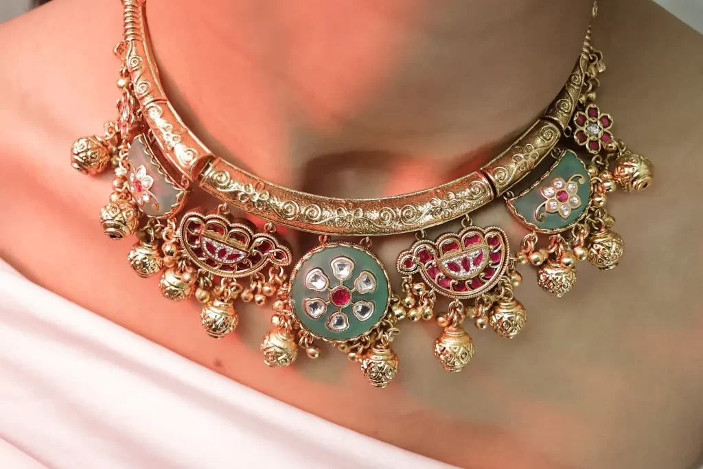Gold Enamel Heritage Choker Necklace Set